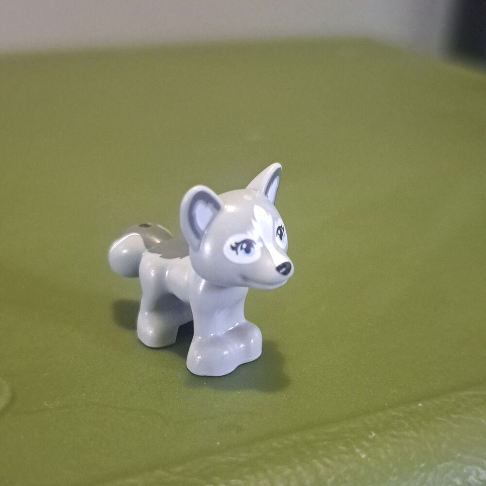 LEGO - Minifig, Animal Fox w/ Black Nose, Blue Eyes, White Blaze & Dk Gray Tail